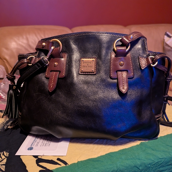 Dooney & Bourke Black Leather Tote Bag - Picture 2 of 9